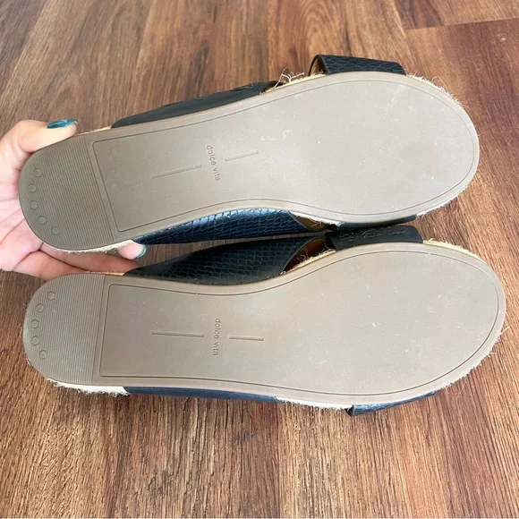 Black Dolce Vita Slides - 11 - EUC - Picture 5 of 6